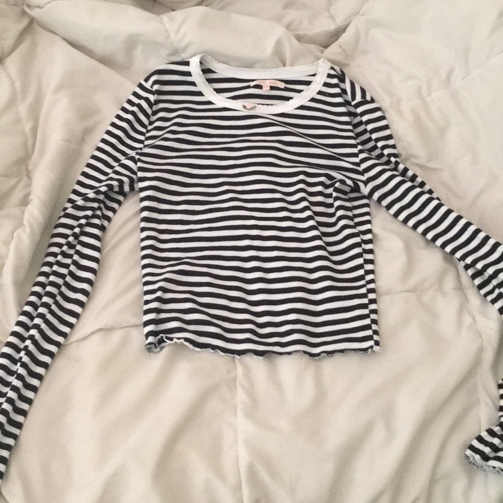 black and white striped ribbed shirt.